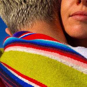 海角麻立乱伦视频
